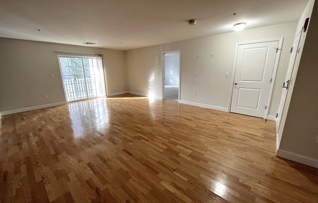 320 Rindge Ave