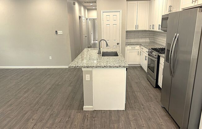 Like new and not far from downtown & med center