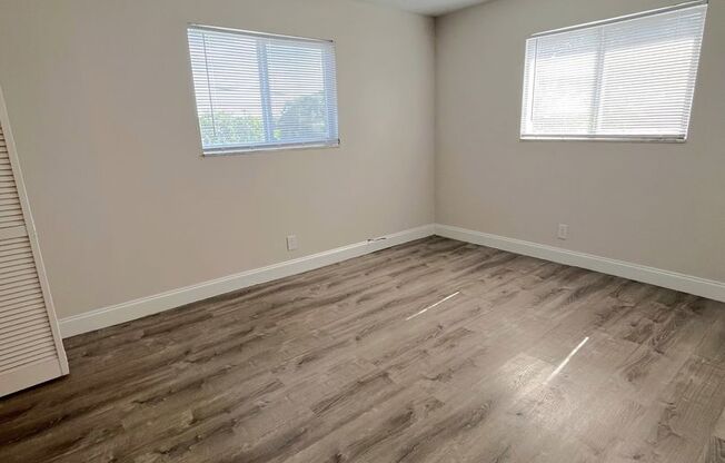 2 beds, 1 bath, 975 sqft, $1,889, Unit 1D