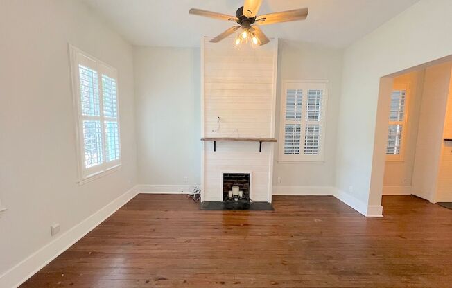 2 BED | 2.5 BATH | DOWNTOWN LIVING | PRIVATE COURTYARD | WALK TO EVERYTHING