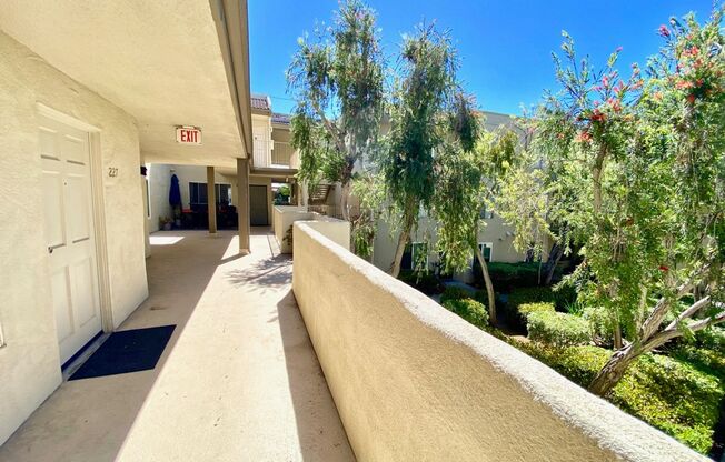 FOR RENT 2Br/2Ba 804 Sf  Second Floor Condo Located In The Highly Desirable Del Mar Bluffs Complex, Amazing Location Off Del Mar Heights Rd