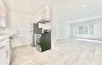 1676 Manning Ave
