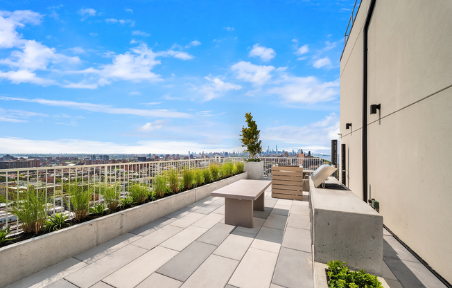 Studio, 1 bath, $2,800, Unit 3-A