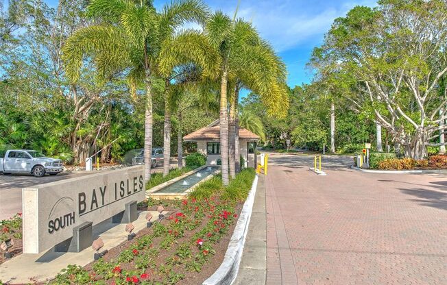 2377 Harbour Oaks Dr