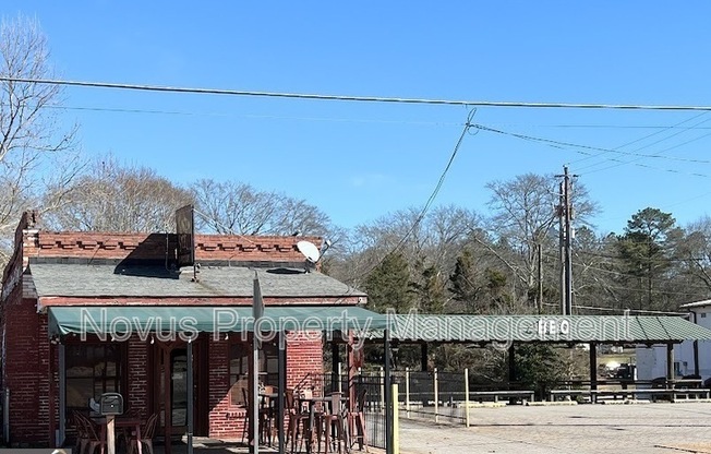 665 MAIN ST