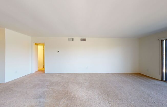 2 Bedroom 2 Bath Condo for rent on California Blvd! Top floor, XL Balcony, Large rooms, AC, Parking!