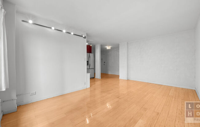 415 GRAND ST