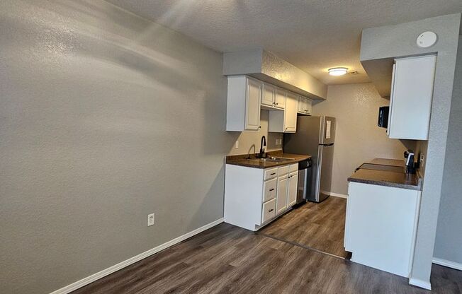 3 beds, 2 baths, 1,200 sqft, $1,450, Unit 518