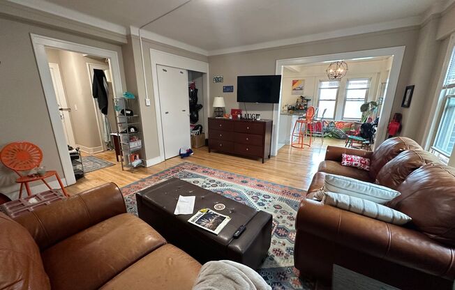 1 bed, 1 bath, 700 sqft, $1,325, Unit 57
