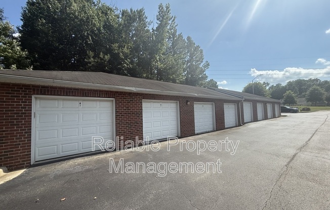 1513 KENMORE DR