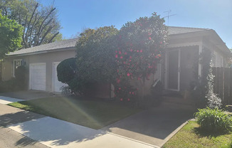 734-736 McClatchy Way