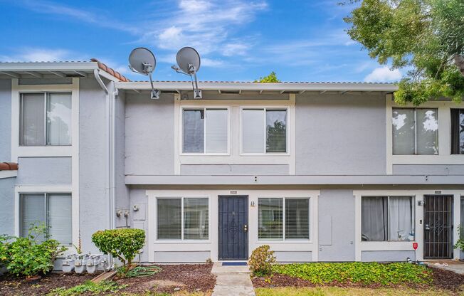 2-story condo featuring 2 bedrooms and 1.5 baths for rent near Union City and Fremont borderline