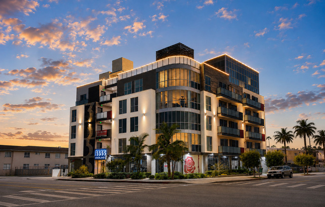 1 bed, 1 bath, 690 sqft, $3,300, Unit 408