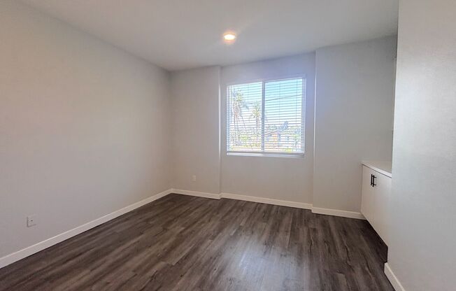 2 beds, 2 baths, 1,069 sqft, $2,998, Unit 209