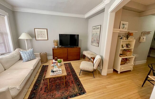 1 bed, 1 bath, $1,015, Unit 14