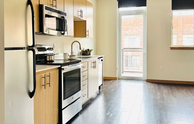 Studio, 1 bath, 442 sqft, $1,725, Unit 508