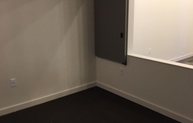1 bed, 1 bath, 585 sqft, $1,579, Unit 101