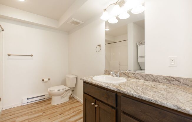 2 beds, 2 baths, 952 sqft, $1,695, Unit 106-302