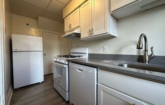 2 beds, 1 bath, $1,350, Unit 249