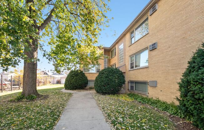 3639 W 63rd MOBILITY ZONE