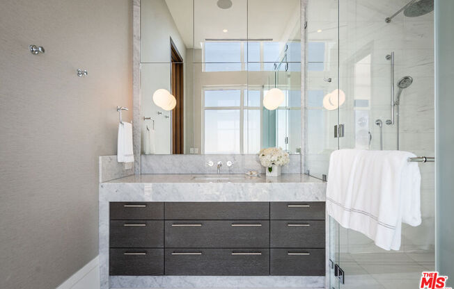6 beds, 9.5 baths, 19,313 sqft, $80,000, Unit PH