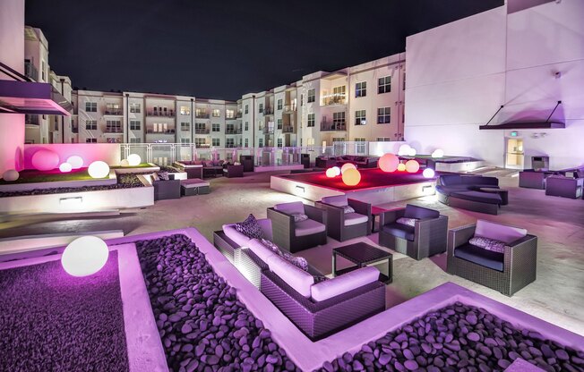 Juno at Winter Park apartments in Winter Park Florida photo of skydeck with panoramic views at night
