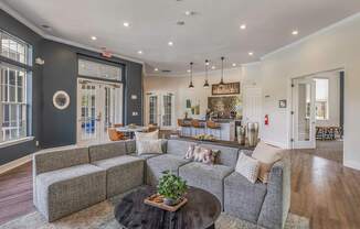Clubhouse lounge area - Lantern Woods Apartments