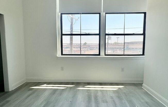 2 beds, 1 bath, 812 sqft, $1,400, Unit Unit 44