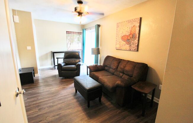 4 beds, 2 baths, $595