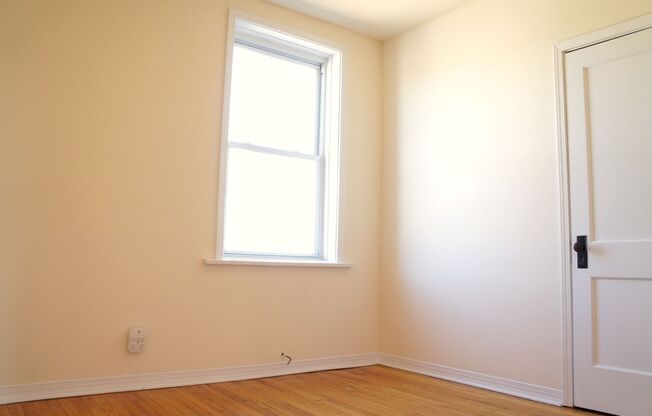1 bed, 1 bath, 592 sqft, $1,895, Unit 3042-2