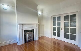 2055-2059 Larkin Street (745r)