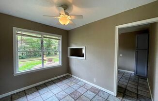 3 beds, 1 bath, $1,400