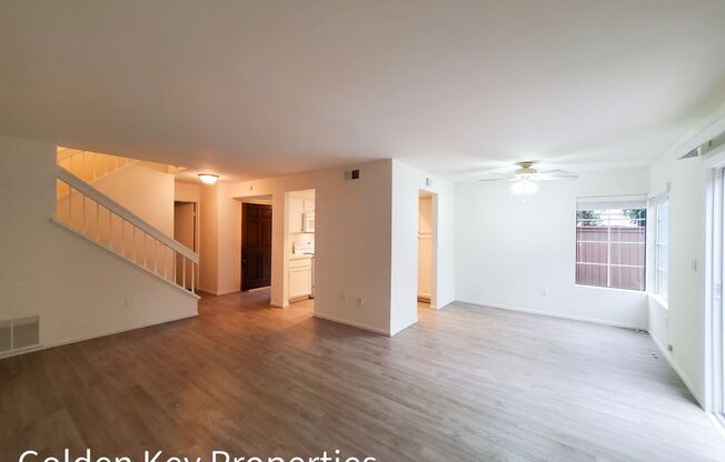 Lovely 2-story townhome in The Cape at Calavera Hills in Carlsbad!
