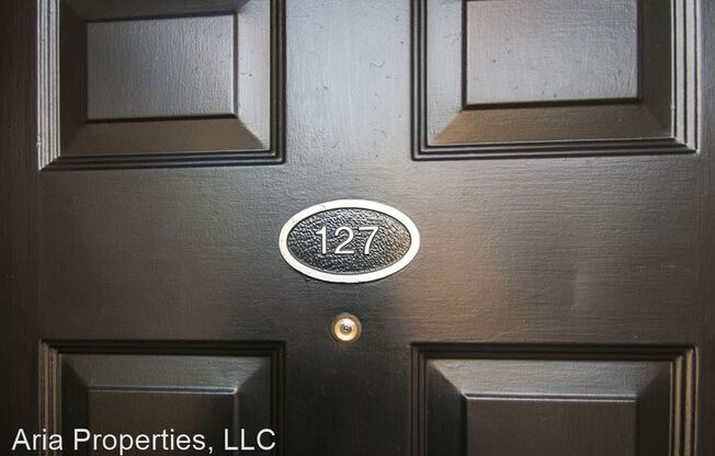 127 West End Place