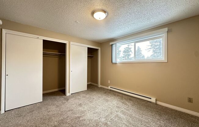 2 beds, 1 bath, 825 sqft, $1,085, Unit 18