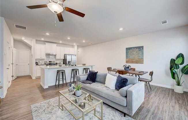 Practically New Townhome Minutes from DT Woodstock