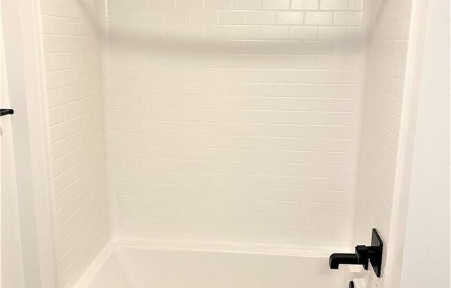 Studio, 1 bath, 464 sqft, $2,445, Unit 411