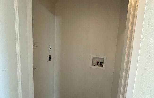 2 beds, 2 baths, 1,015 sqft, $2,895, Unit 137