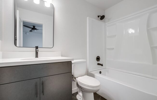 2 beds, 2 baths, 775 sqft, $2,995, Unit 4840-6