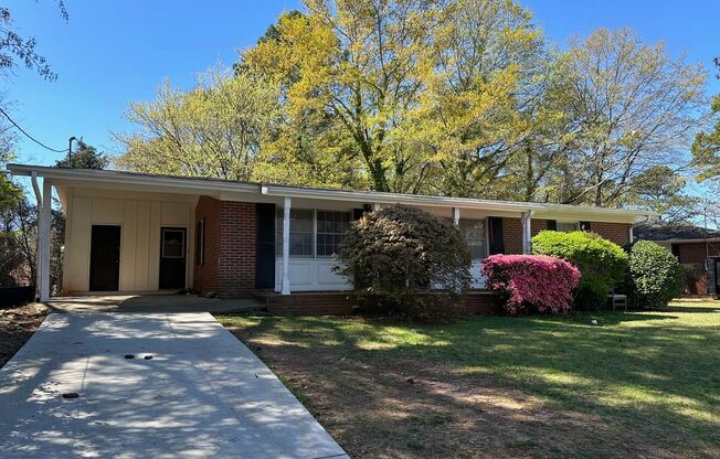 Three Bedroom Off Milledge Available