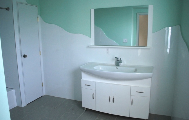 1 bed, 1 bath, 500 sqft, $1,525, Unit 220