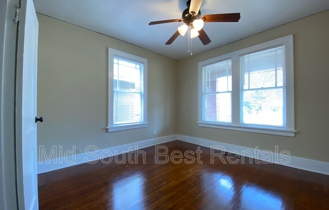 975 N AVALON VOLLINTINE EVERGREEN