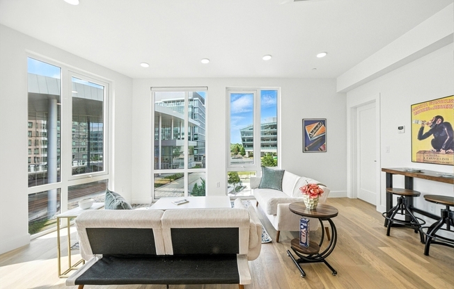 2 beds, 1 bath, 750 sqft, $3,850, Unit 306