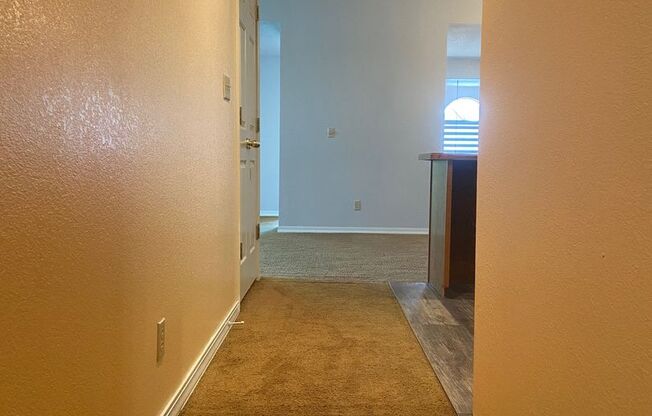 2 beds, 2 baths, $1,400