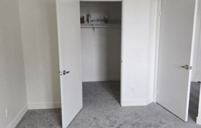 2 beds, 2 baths, 998 sqft, $2,795, Unit 306