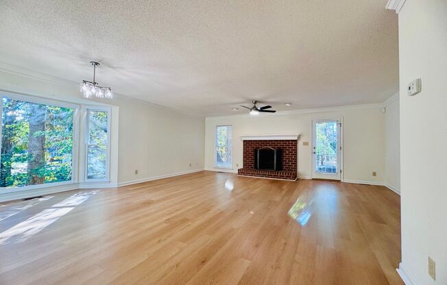 Newly Updated 4BR w/down Primary in N. Raleigh