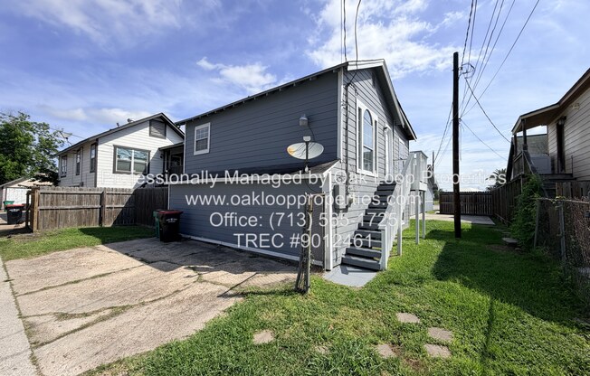 2811 1/2 MARKET ST