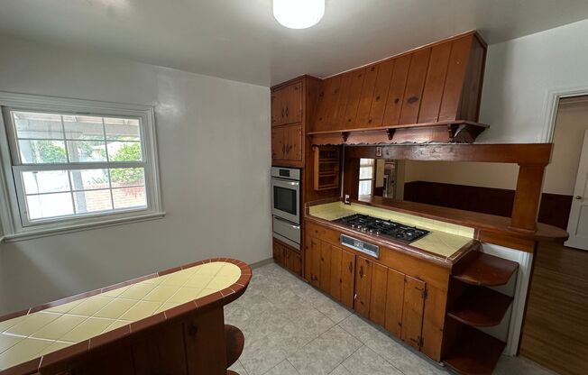 3 Bed, 2 Bath Home in Lake Balboa