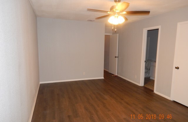 4 beds, 2 baths, $1,695