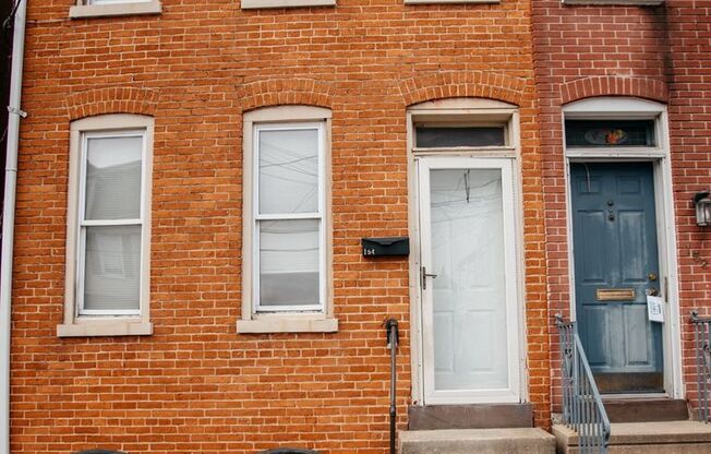 154 S 8 ST
